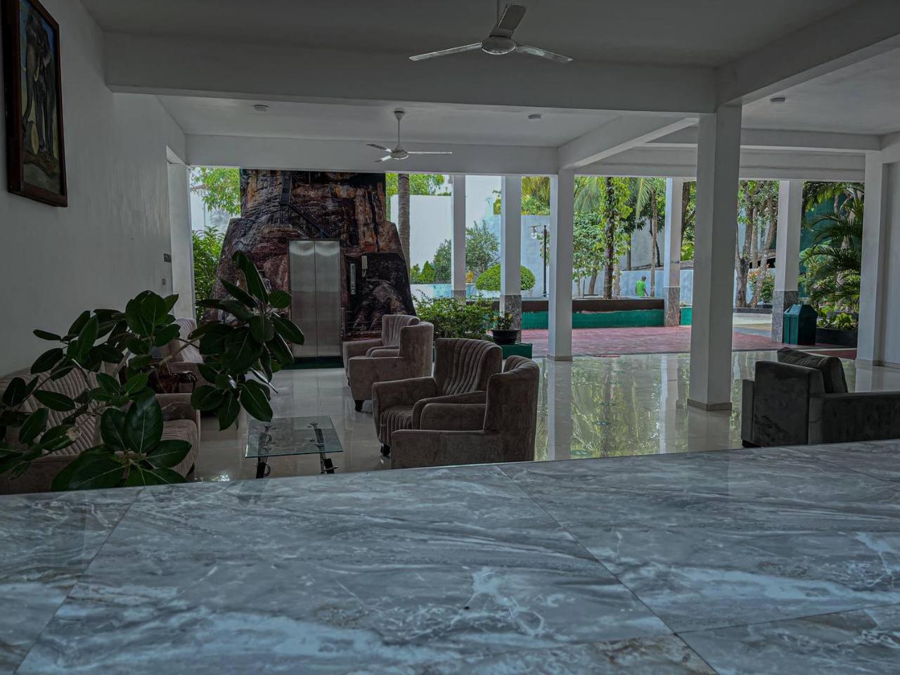 Acme Grand Hotel Habarana Exteriér fotografie